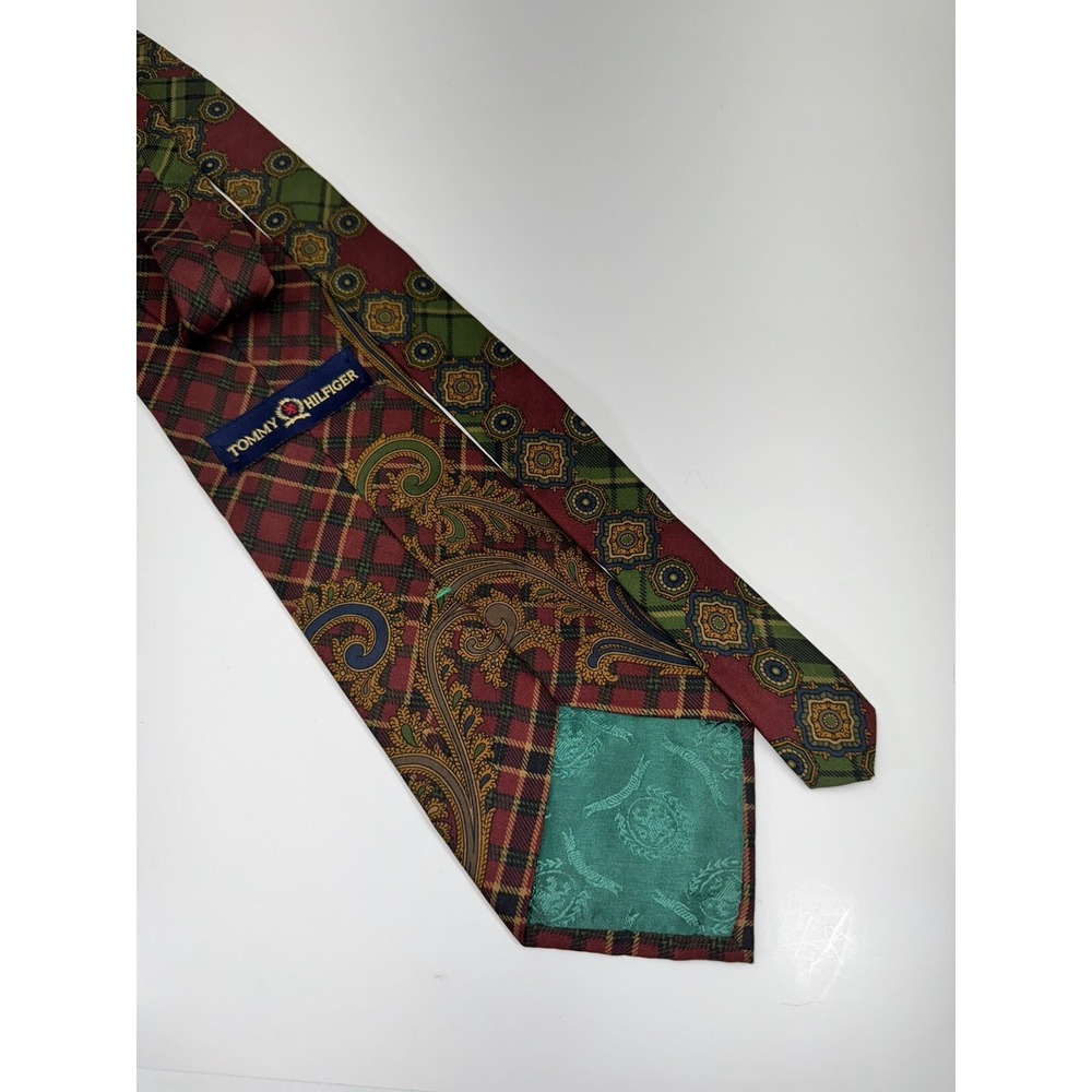Tommy Hilfiger NECK TIE, 100% Italian Silk, Dark Red/Green/Paisley, Made in USA - Picture 4 of 6